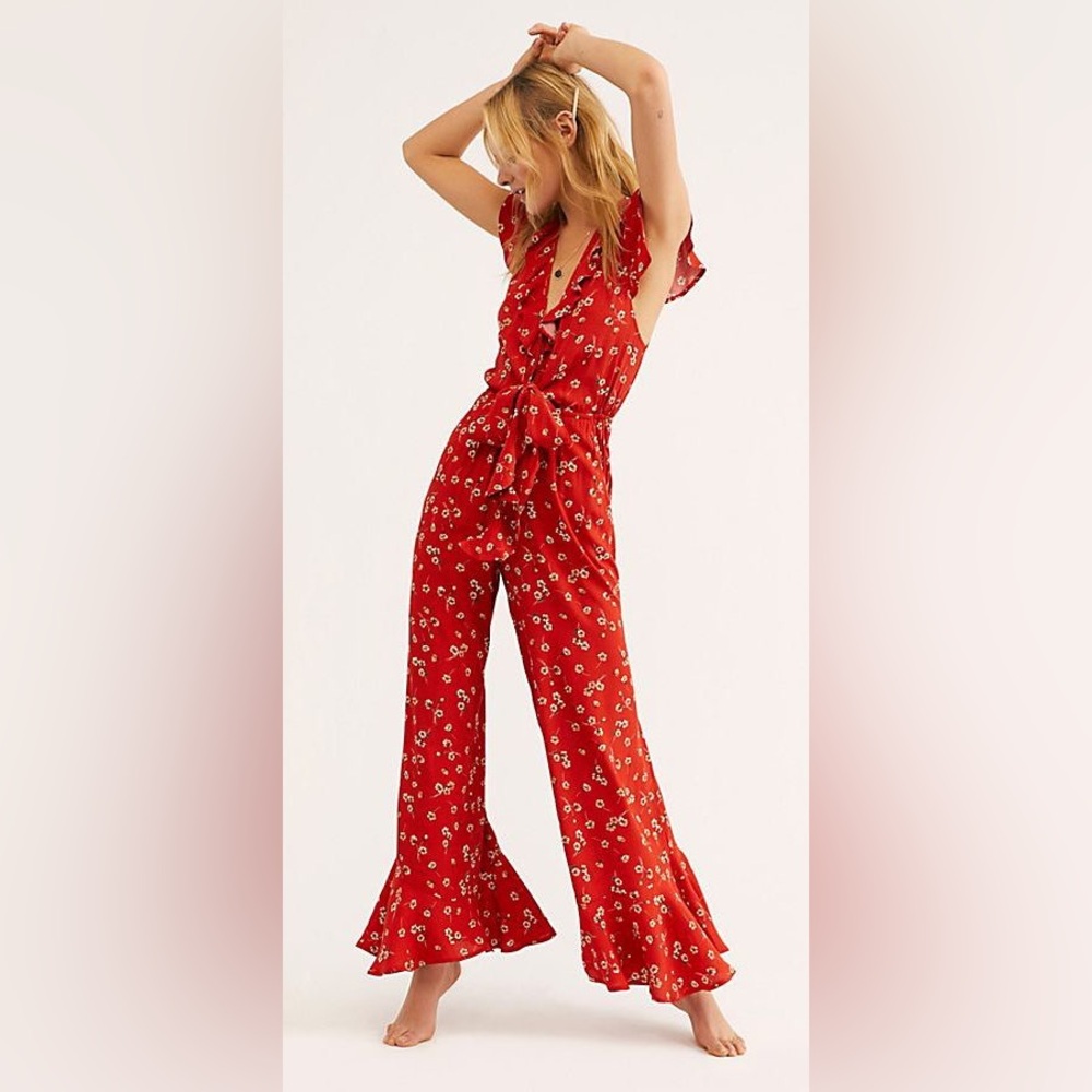 Kivari Quinn Floral Jumpsuit - Picture 3 of 7